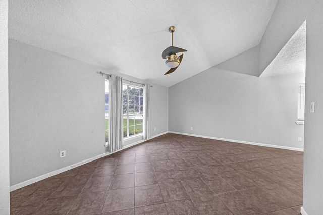 302 Morningside Drive, League City, TX 77573