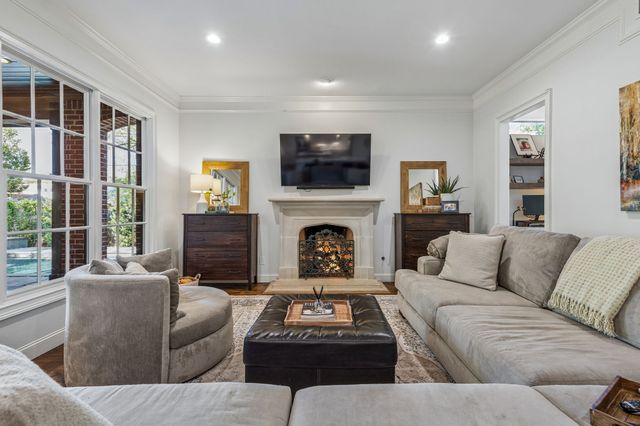 2717 Milton Avenue, University Park, TX 75205