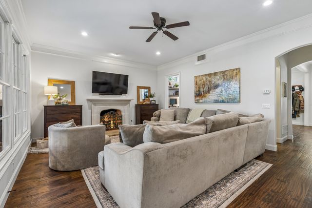 2717 Milton Avenue, University Park, TX 75205