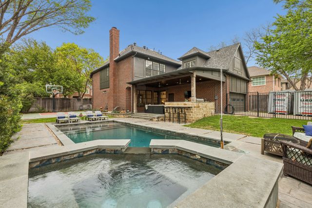 2717 Milton Avenue, University Park, TX 75205