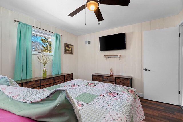 2224 Markham STREET, Manitowoc, WI 54220