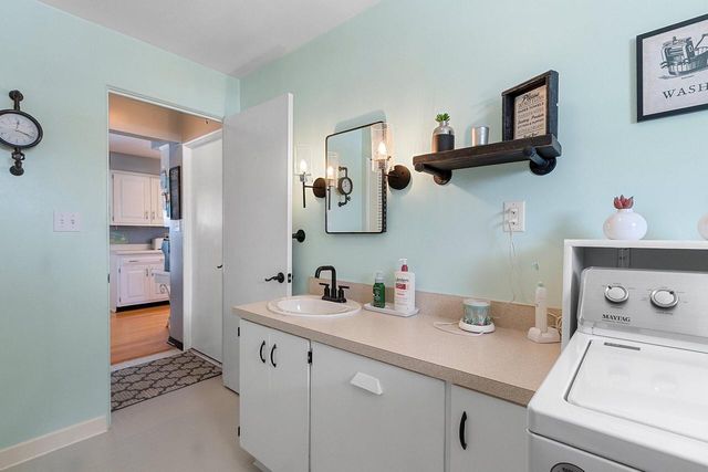 2224 Markham STREET, Manitowoc, WI 54220