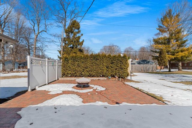 2224 Markham STREET, Manitowoc, WI 54220