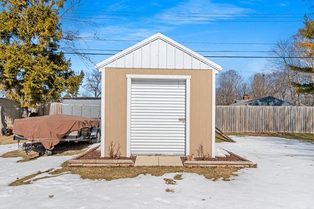 2224 Markham STREET, Manitowoc, WI 54220