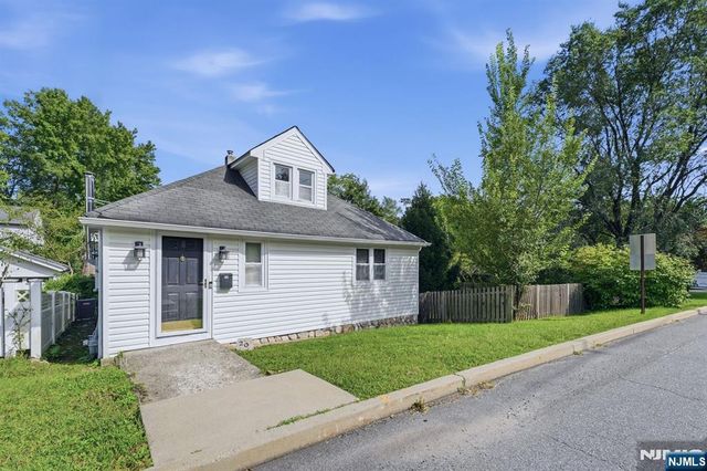 20 Yesler Way, Hillsdale, NJ 07642