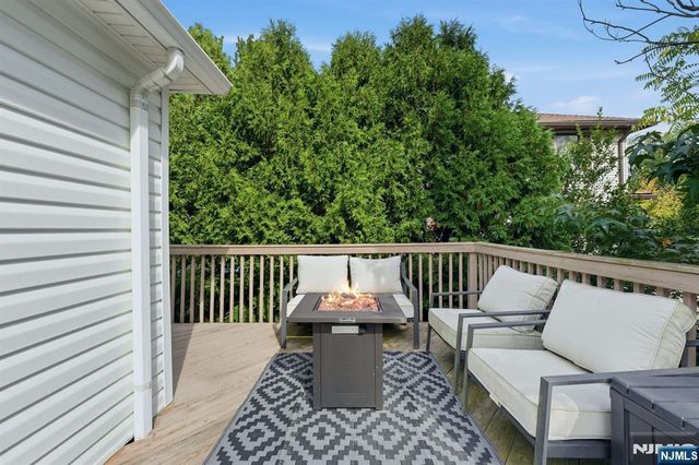 20 Yesler Way, Hillsdale, NJ 07642