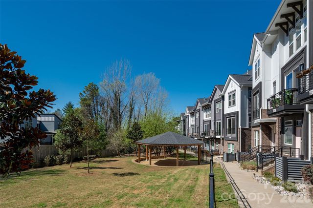 566 West End Drive, Charlotte, NC 28208