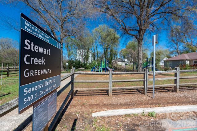 566 West End Drive, Charlotte, NC 28208