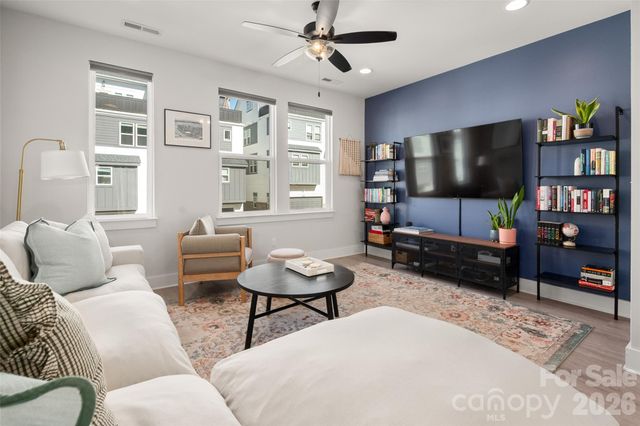 566 West End Drive, Charlotte, NC 28208