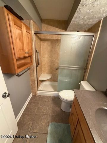 3505 Lodge Ln APT 111, Louisville, KY 40218