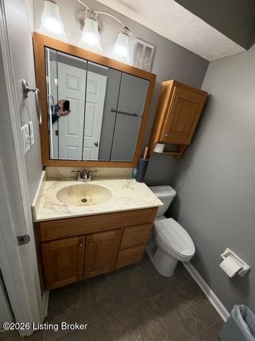 3505 Lodge Ln APT 111, Louisville, KY 40218