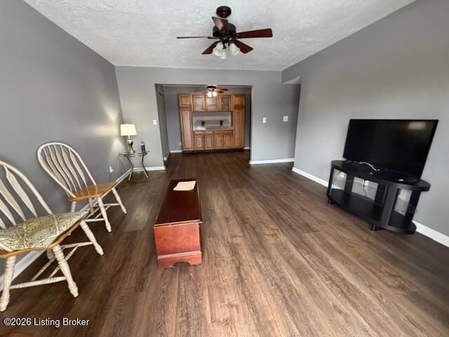 3505 Lodge Ln APT 111, Louisville, KY 40218