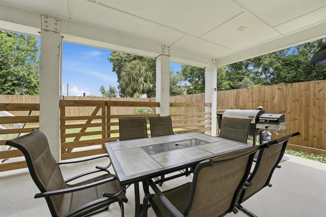 2922 Seargent Street, Seabrook, TX 77586