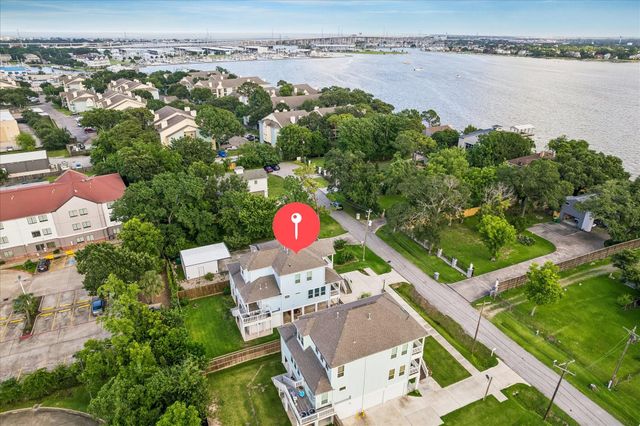 2922 Seargent Street, Seabrook, TX 77586