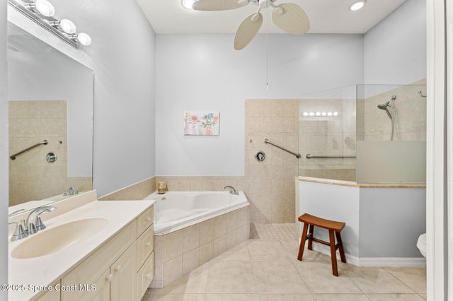 590 Wedge Court, Palm Bay, FL 32909