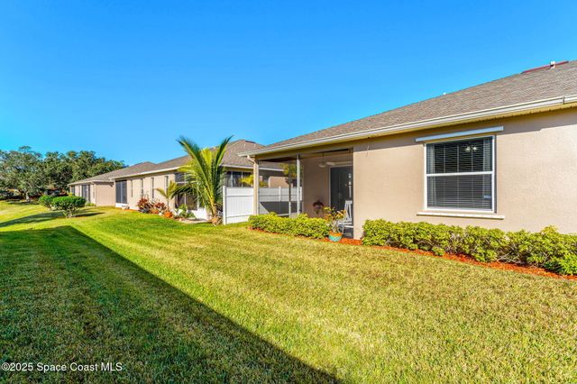 590 Wedge Court, Palm Bay, FL 32909