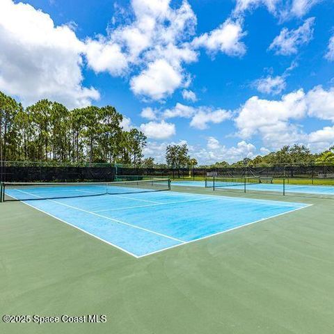 590 Wedge Court, Palm Bay, FL 32909