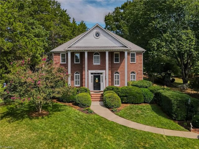 4025 Huntscroft Lane, Winston-salem, NC 27106