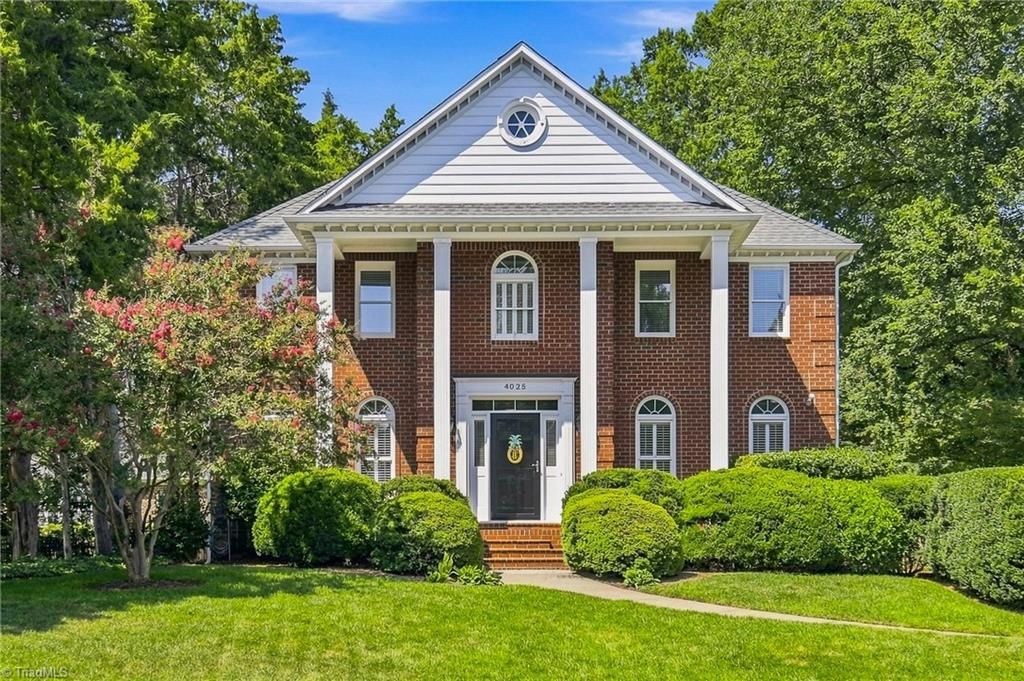 4025 Huntscroft Lane, Winston-salem, NC 27106