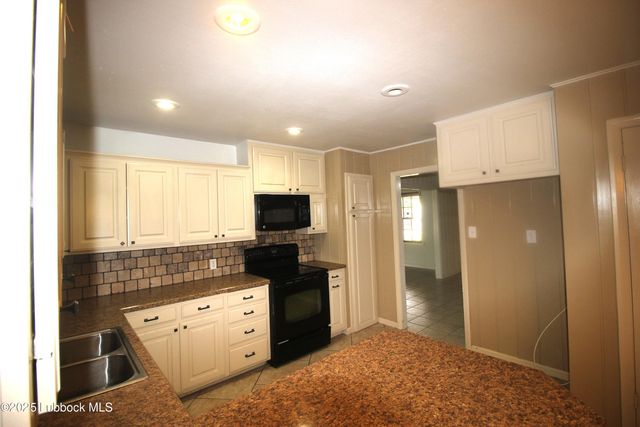 3707 38th Street, Lubbock, TX 79413