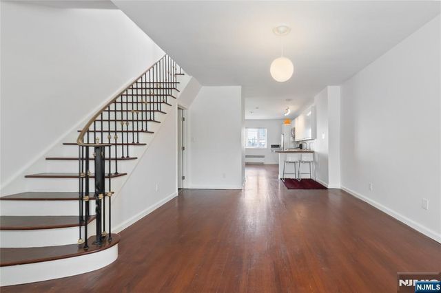 822 Palisade Avenue, Union City, NJ 07087