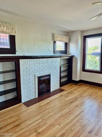 1241 Beaconsfield Street, Grosse Pointe Park, MI 48230