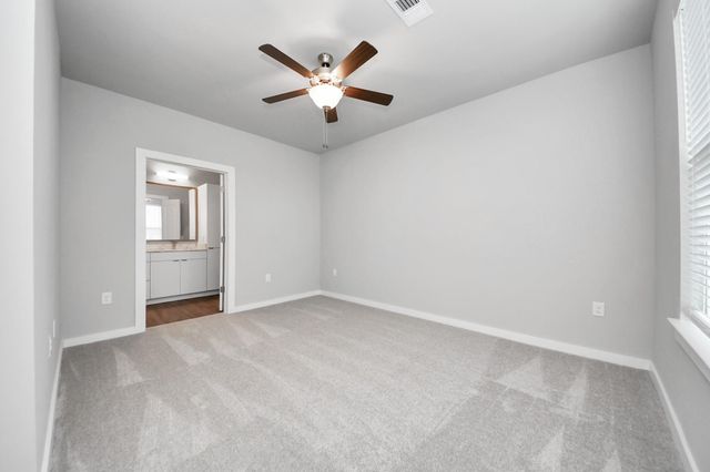 2002 Spring Stuebner 201, Spring, TX 77389