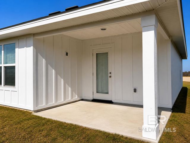 7047 Camp Street, Gulf Shores, AL 36542