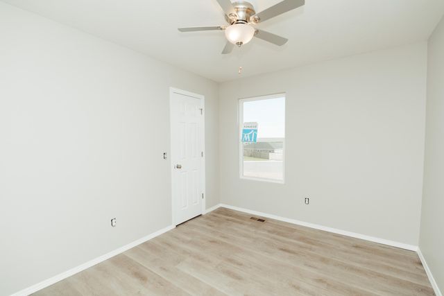 1371 E Macon Street, Republic, MO 65738
