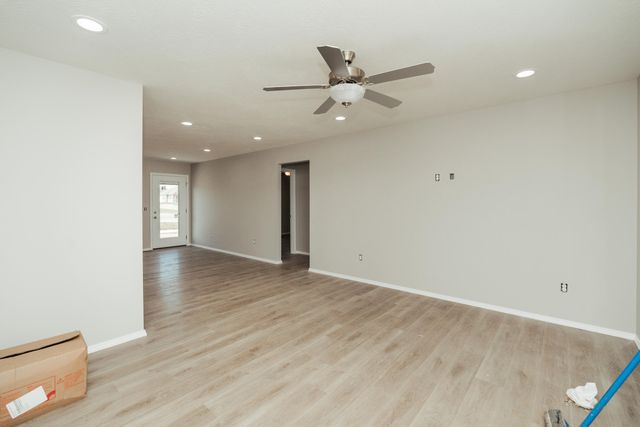 1371 E Macon Street, Republic, MO 65738