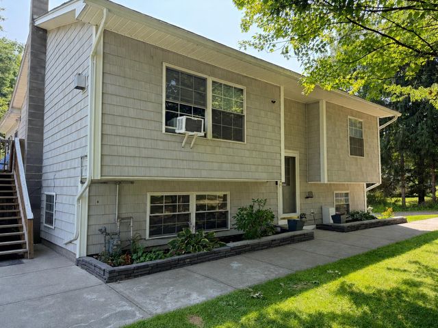 194 Fontaine Drive, Georgia, VT 05468