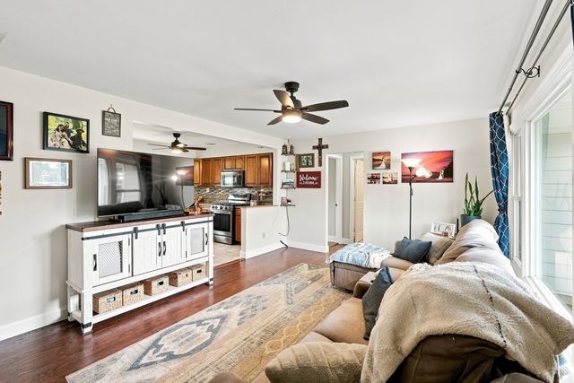 1212 Green Street, New Lenox, IL 60451