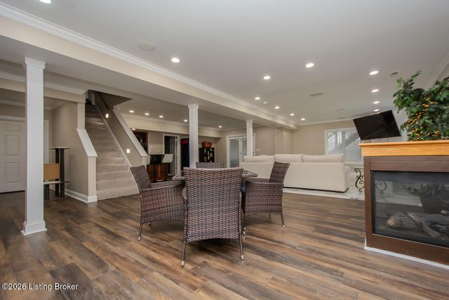 1209 Winterbranch Way, Louisville, KY 40245