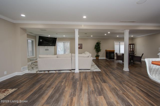 1209 Winterbranch Way, Louisville, KY 40245
