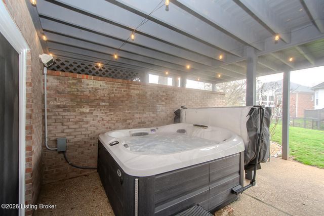 1209 Winterbranch Way, Louisville, KY 40245