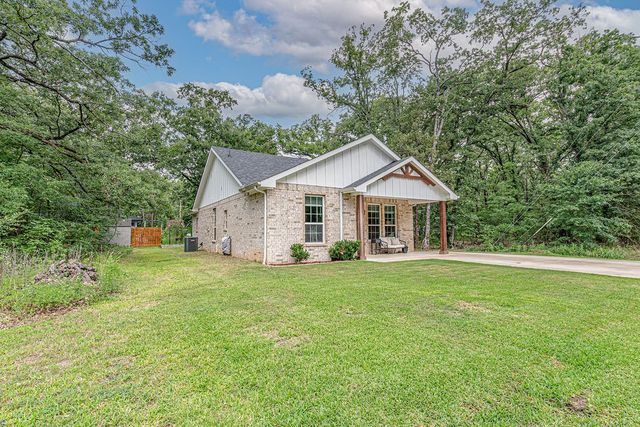 158 Cordoba Street, Payne Springs, TX 75156