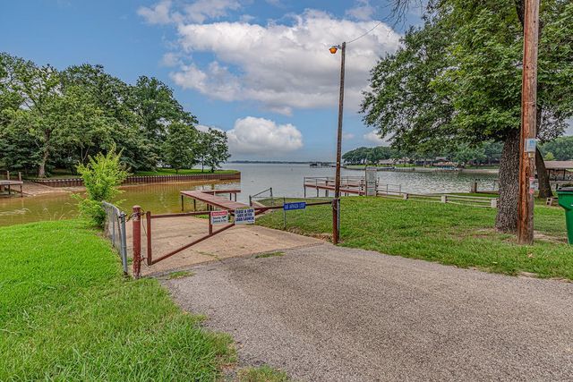 158 Cordoba Street, Payne Springs, TX 75156