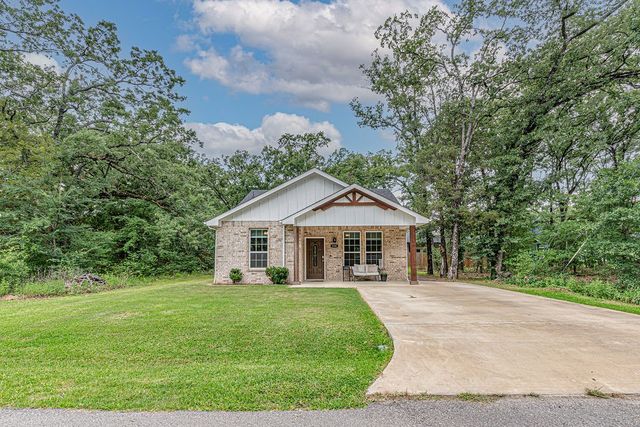 158 Cordoba Street, Payne Springs, TX 75156
