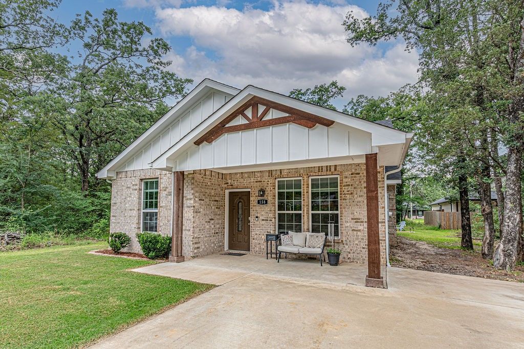 158 Cordoba Street, Payne Springs, TX 75156