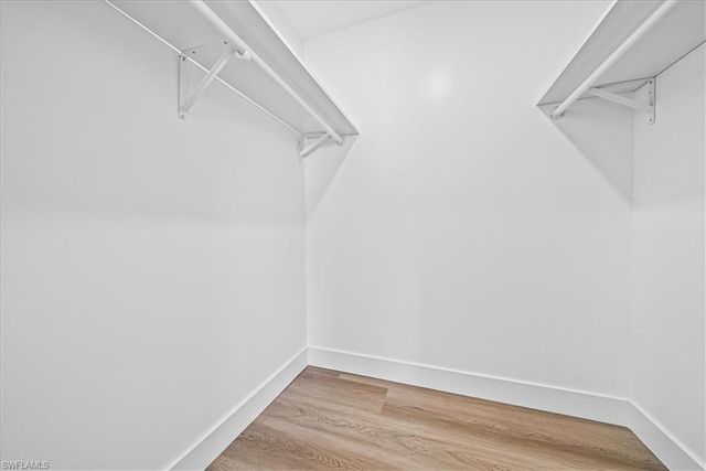 1910 Gulf Shore BLVD N # 107, Naples, FL 34102