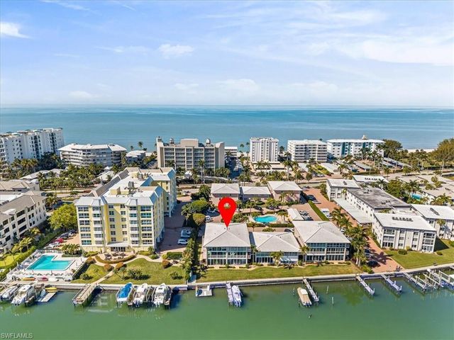1910 Gulf Shore BLVD N # 107, Naples, FL 34102