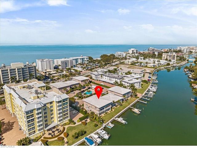 1910 Gulf Shore BLVD N # 107, Naples, FL 34102