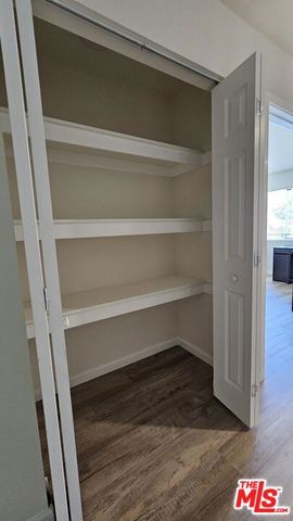 1320 W 37th Street A, Los Angeles, CA 90007