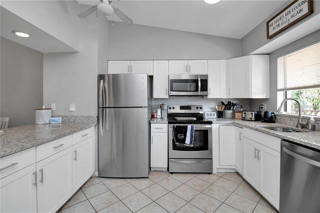 1211 SAXONY CIRCLE B5, Punta Gorda, FL 33983