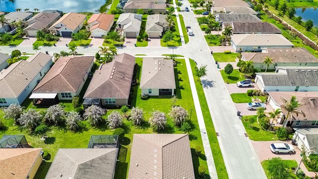 9792 SW Trumpet Tree Circle, Port St. Lucie, FL 34987