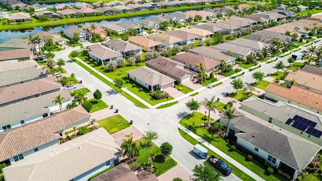 9792 SW Trumpet Tree Circle, Port St. Lucie, FL 34987