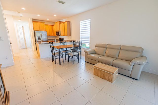 9792 SW Trumpet Tree Circle, Port St. Lucie, FL 34987