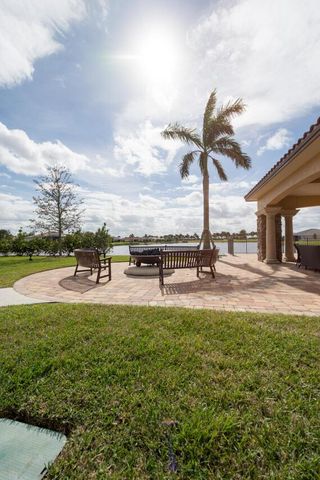 9792 SW Trumpet Tree Circle, Port St. Lucie, FL 34987