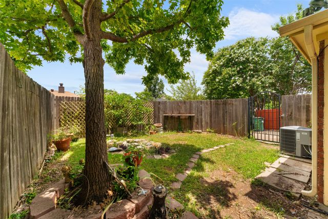 332 Bryant Lane, Cedar Hill, TX 75104