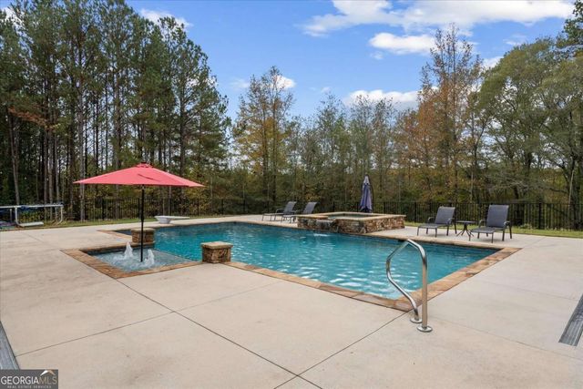 1233 Whooping Creek Road, Carrollton, GA 30116